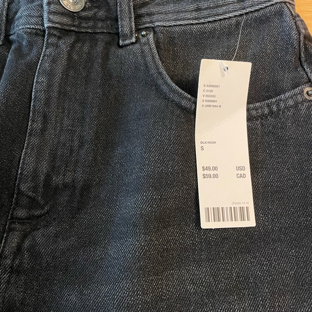 Urban outfitters black denim skirt - Picture 3 of 3